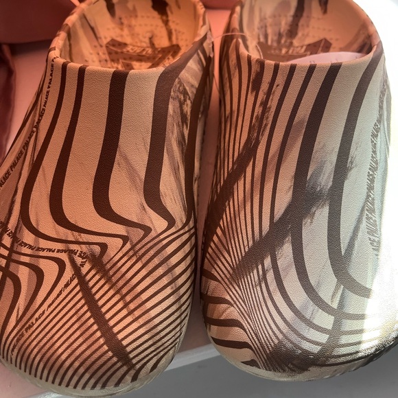 LIMITED EDITION PALACE CROCS. - Picture 2 of 7